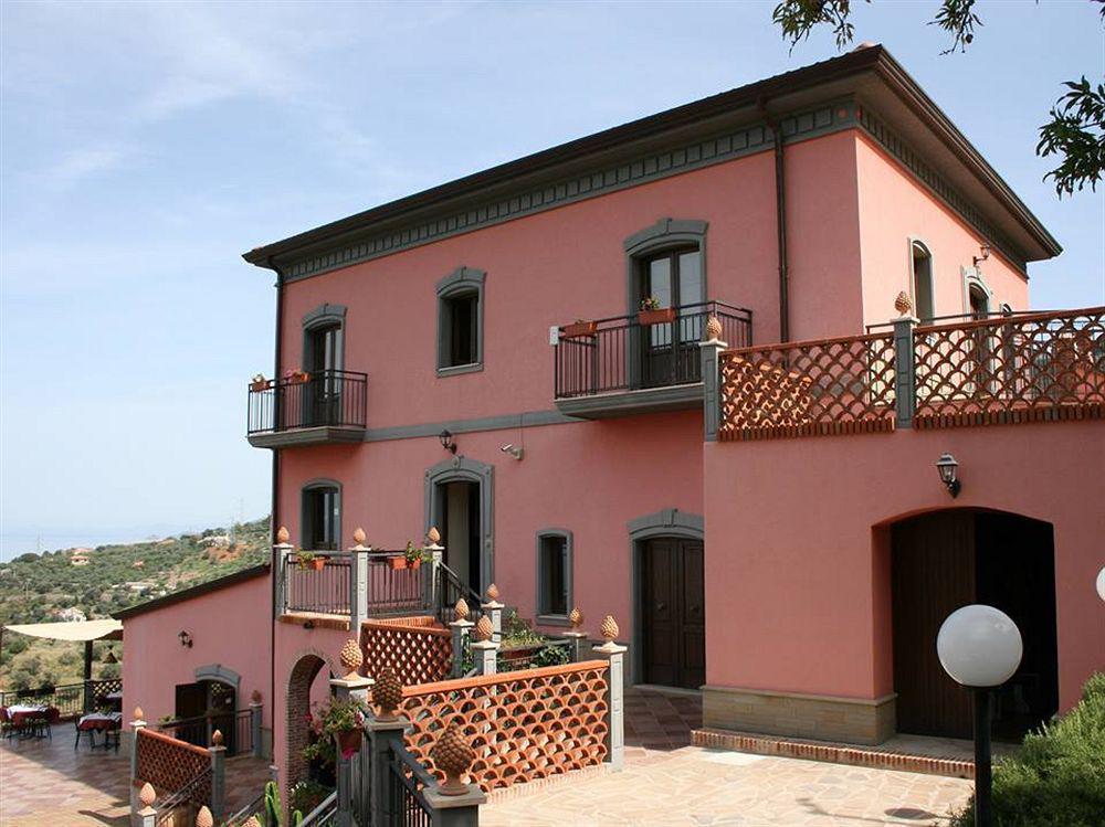 Red Hotel Sant'Elia Sant'Agata di Militello Eksteriør billede